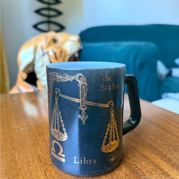 Federal Glass 1970’s Vintage Libra Zodiac Mug with Gold Accents - Picture 1 of 2